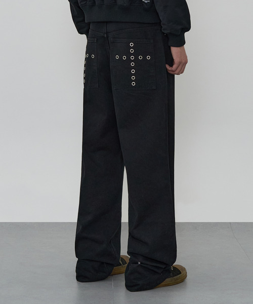 PITCHBLACK(ピッチブラック)の「EYELET CROSS POCKET PANTS (BLACK)(デニムパンツ・メンズ・その他・SMALL/MEDIUM/LARGE/X-LARGE)」の4枚目の写真