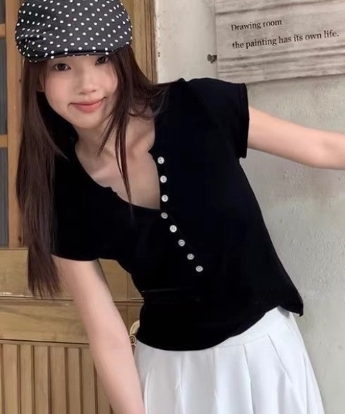 Alvia（アルビア）の「半袖ニットトップス（Tシャツ/カットソー・レディース・ブラック/ホワイト・M）」の2枚目の写真
