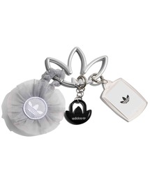 adidas（アディダス）の「adidas TREFOIL CHARM KEYCHAIN / アディダス トレフォイル チャーム キーチェーン（キーホルダー）」