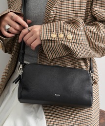 Beau're(������)�́yBEAURE�z��ʒ���Triple-Zip Cow Leather Shoulder Bag �g���v���t�@�X�i�[���U�[�V�����_�[�o�b�O 3�|�P�b�g �r����(�V�����_�[�o�b�O)
