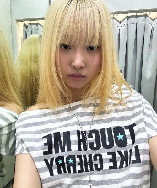 runningHIGH(ランニングハイ)の「A'GEM/9 × .kom 『runningHIGH/ランニングハイ』STRIPE ONE SHOULDER H/S TEE/ストライプワンショルダーTシャツ(Tシャツ/カットソー・レディース・ブラック/グレー・FREE)」の8枚目の写真