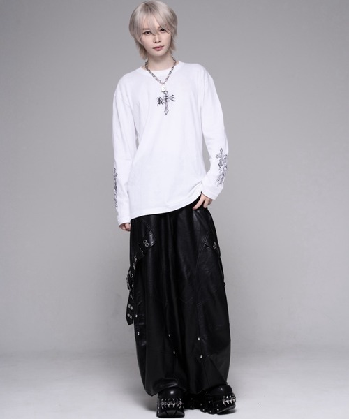 REFLEM(レフレム)の「『REFLEM/レフレム』バレルレッグPUレザーワイドパンツ(その他パンツ・レディース・ブラック・M/L)」の19枚目の写真
