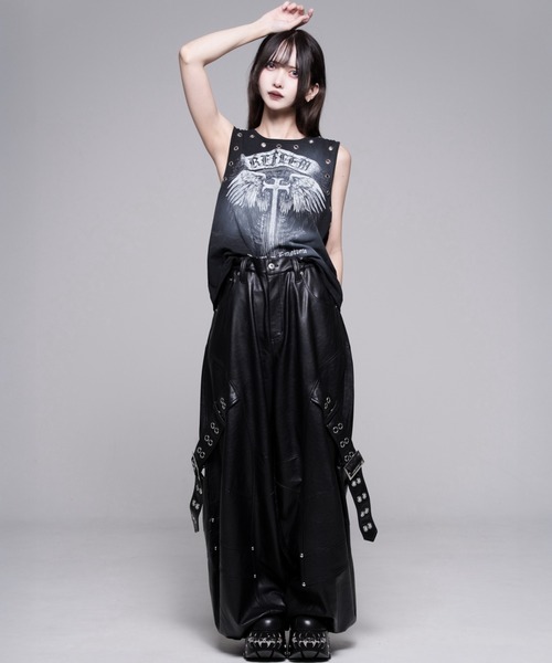 REFLEM(レフレム)の「『REFLEM/レフレム』バレルレッグPUレザーワイドパンツ(その他パンツ・レディース・ブラック・M/L)」の20枚目の写真
