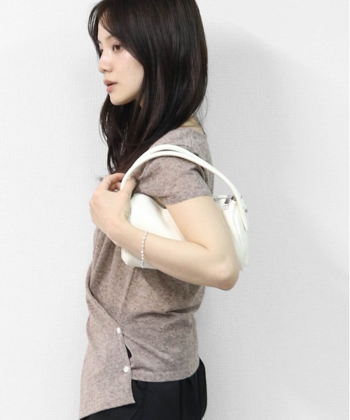 THE CELL.（ザセルドット）の「ダブルハンドル MINIボストン　DOUBLE HANDLE MINI BOSTON BAG（ハンドバッグ・レディース・オフホワイト/ブラック/ブラウン・FREE）」の5枚目の写真