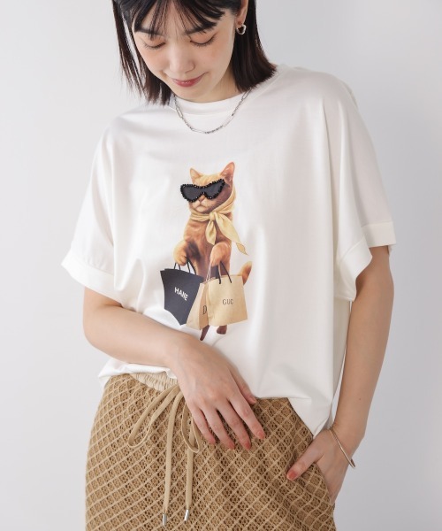 Bou Jeloud(ブージュルード)の「キャットグラフィックTシャツ(Tシャツ/カットソー・レディース・ベージュ/オフホワイト/チャコールグレー・FREE)」の8枚目の写真