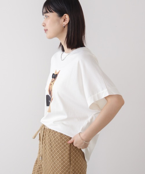Bou Jeloud(ブージュルード)の「キャットグラフィックTシャツ(Tシャツ/カットソー・レディース・ベージュ/オフホワイト/チャコールグレー・FREE)」の12枚目の写真