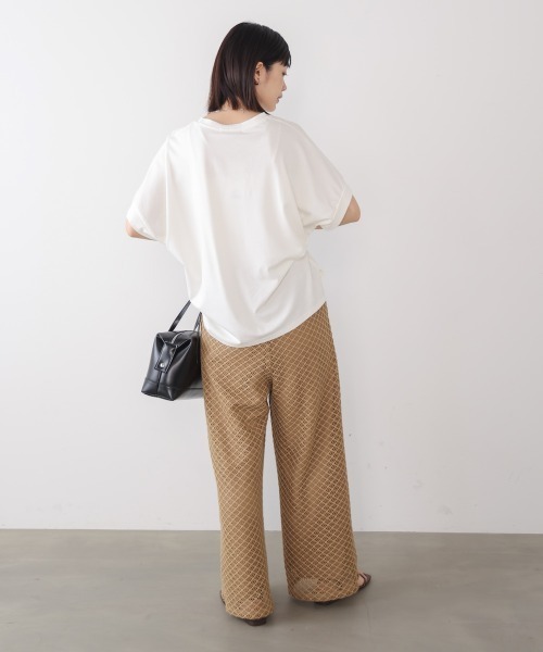 Bou Jeloud(ブージュルード)の「キャットグラフィックTシャツ(Tシャツ/カットソー・レディース・ベージュ/オフホワイト/チャコールグレー・FREE)」の14枚目の写真