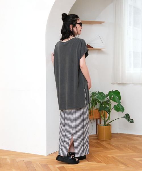 LEPSIM(レプシィム)の「【産前・産後対応】マタニティ/フォトプリントフレンチスリーブT 1046921(マタニティウェア/グッズ・レディース・ブラウン/チャコールグレー/オフホワイト・FREE)」の15枚目の写真