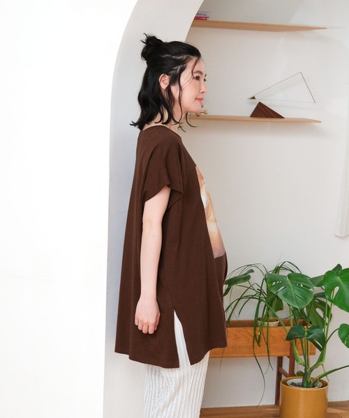 LEPSIM(レプシィム)の「【産前・産後対応】マタニティ/フォトプリントフレンチスリーブT 1046921(マタニティウェア/グッズ・レディース・ブラウン/チャコールグレー/オフホワイト・FREE)」の18枚目の写真