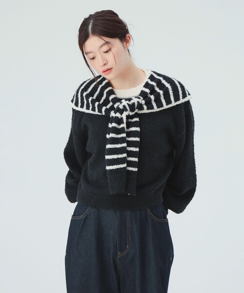 BEAMS HEART(ビームスハート)の「肩掛け風 ニット(ニット/セーター・レディース・ホワイト系その他5/ネイビー/レッド・FREE)」の6枚目の写真