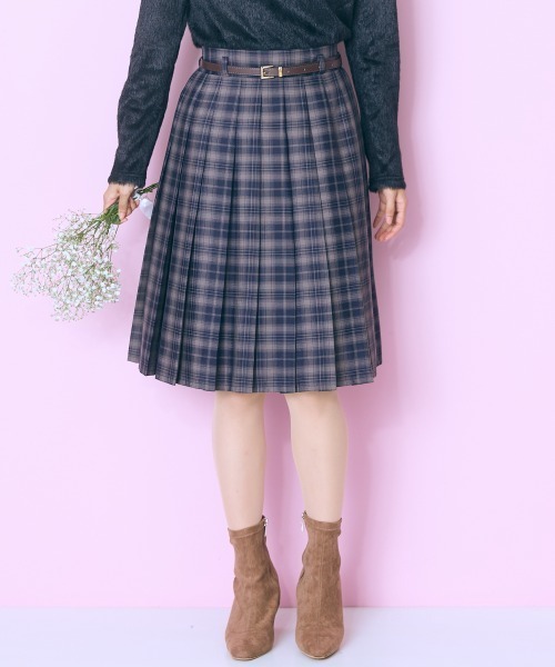 marun(マルン)の「【新色追加】<大きいサイズ>ベルト付プリーツショート丈スカート marun(スカート・レディース・グレー系/ブラウン系/グリーン系・L/LL/3L/4L/5L)」の21枚目の写真