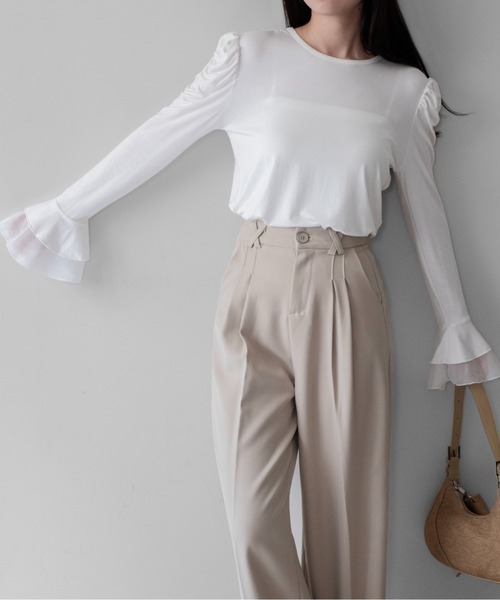 on:nue(オンニュ)の「【on:nue】パワショルティアードフレアスリーブカットソー /26-27 AW COLLECTION(Tシャツ/カットソー・レディース・ホワイト/ブラック/グレー・FREE)」の8枚目の写真