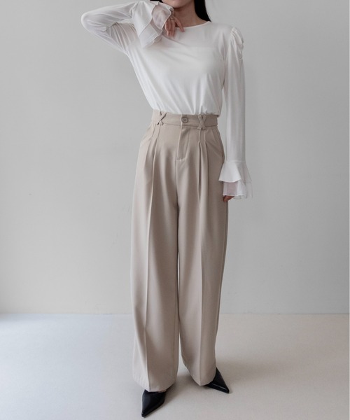on:nue(オンニュ)の「【on:nue】パワショルティアードフレアスリーブカットソー /26-27 AW COLLECTION(Tシャツ/カットソー・レディース・ホワイト/ブラック/グレー・FREE)」の12枚目の写真