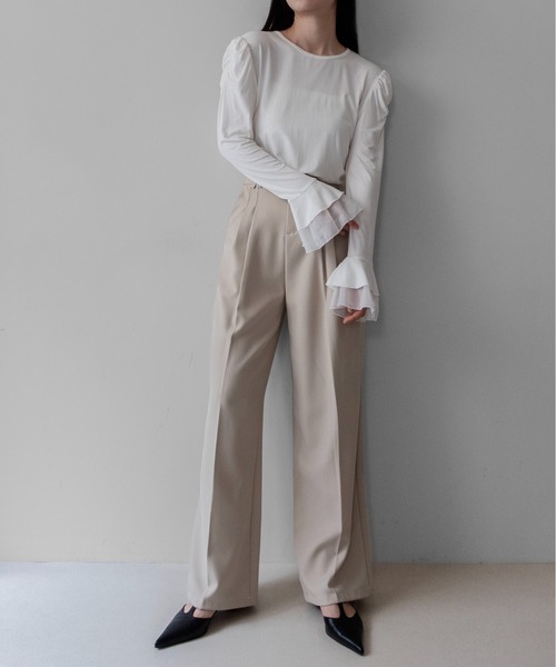 on:nue(オンニュ)の「【on:nue】パワショルティアードフレアスリーブカットソー /26-27 AW COLLECTION(Tシャツ/カットソー・レディース・ホワイト/ブラック/グレー・FREE)」の13枚目の写真