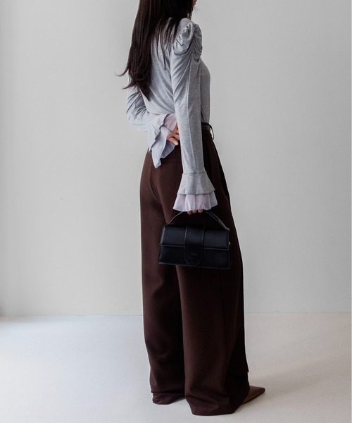 on:nue(オンニュ)の「【on:nue】パワショルティアードフレアスリーブカットソー /26-27 AW COLLECTION(Tシャツ/カットソー・レディース・ホワイト/ブラック/グレー・FREE)」の19枚目の写真