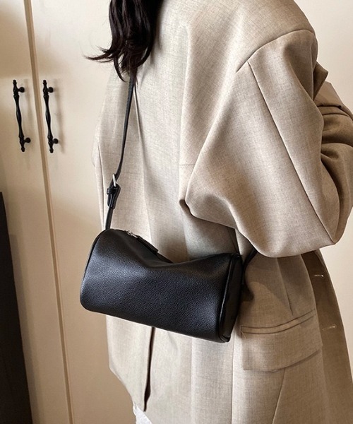 yuue' ( wear )（ユーイ）の「2WAYスクエアミニショルダーバッグ/ミニペットボトル収納可（ショルダーバッグ・レディース・ブラック/レッド/アイボリー・FREE）」の14枚目の写真