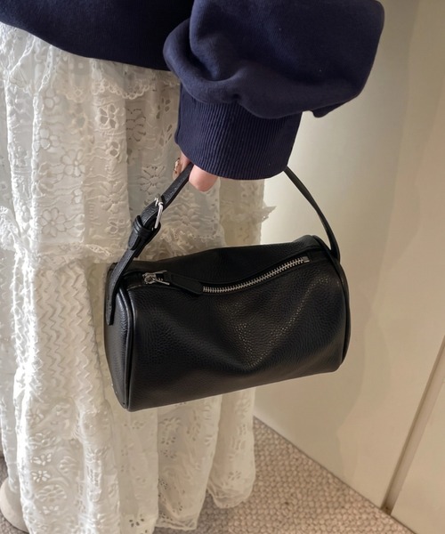 yuue' ( wear )（ユーイ）の「2WAYスクエアミニショルダーバッグ/ミニペットボトル収納可（ショルダーバッグ・レディース・ブラック/レッド/アイボリー・FREE）」の18枚目の写真