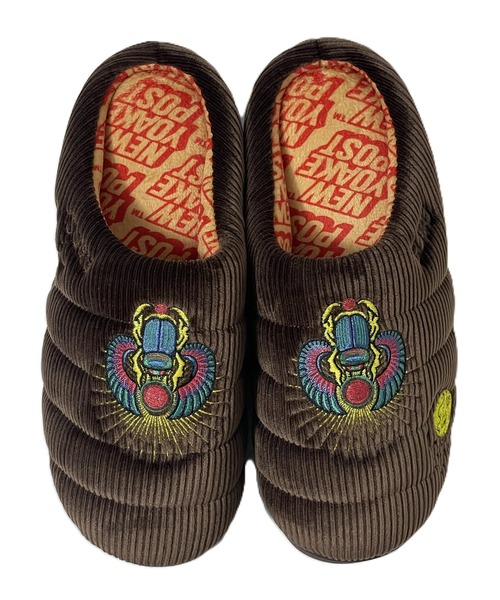 SUBU(スブ)の「SUBU/スブ x NEW YOAKE POST/ニューヨアケポスト SCARAB スリッポン サンダル 刺繍デザイン ブランドロゴ スポーツ アウトドア 2026年秋冬(スリッポン・メンズ・ブラック/ブラウン・1/2/0/3)」の12枚目の写真
