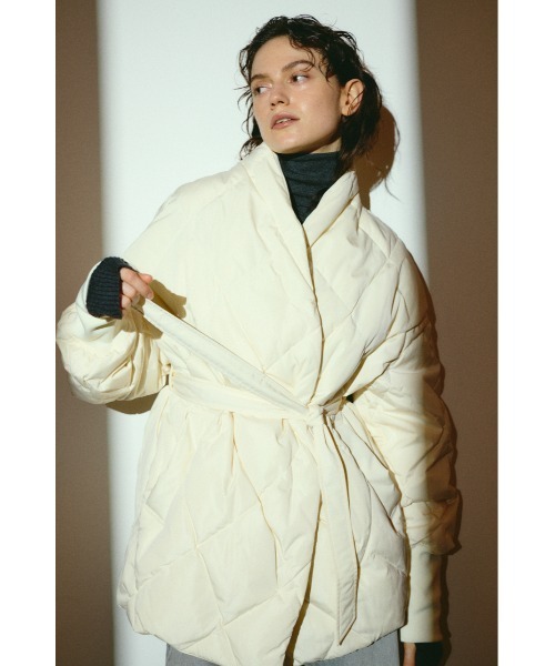 RIM.ARK(リムアーク)の「【26FW OUTER PRE ORDER】Dolman short down(ドルマン ショート ダウン)(テーラードジャケット・レディース・ブラック/グレイッシュベージュ/アイボリー・FREE)」の2枚目の写真