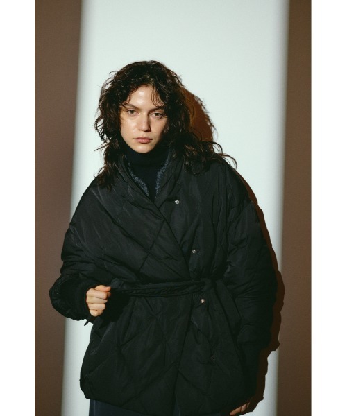 RIM.ARK(リムアーク)の「【26FW OUTER PRE ORDER】Dolman short down(ドルマン ショート ダウン)(テーラードジャケット・レディース・ブラック/グレイッシュベージュ/アイボリー・FREE)」の18枚目の写真