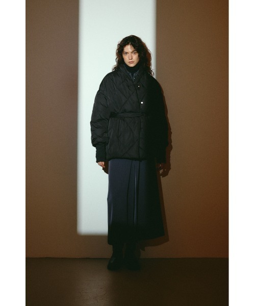 RIM.ARK(リムアーク)の「【26FW OUTER PRE ORDER】Dolman short down(ドルマン ショート ダウン)(テーラードジャケット・レディース・ブラック/グレイッシュベージュ/アイボリー・FREE)」の21枚目の写真