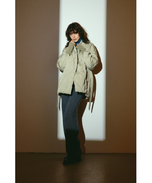 RIM.ARK(リムアーク)の「【26FW OUTER PRE ORDER】Dolman short down(ドルマン ショート ダウン)(テーラードジャケット・レディース・ブラック/グレイッシュベージュ/アイボリー・FREE)」の8枚目の写真