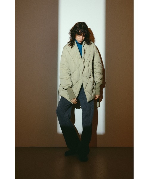 RIM.ARK(リムアーク)の「【26FW OUTER PRE ORDER】Dolman short down(ドルマン ショート ダウン)(テーラードジャケット・レディース・ブラック/グレイッシュベージュ/アイボリー・FREE)」の9枚目の写真