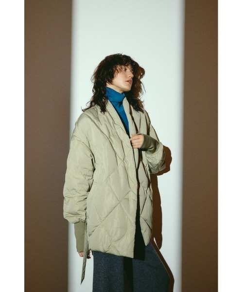 RIM.ARK(リムアーク)の「【26FW OUTER PRE ORDER】Dolman short down(ドルマン ショート ダウン)(テーラードジャケット・レディース・ブラック/グレイッシュベージュ/アイボリー・FREE)」の13枚目の写真