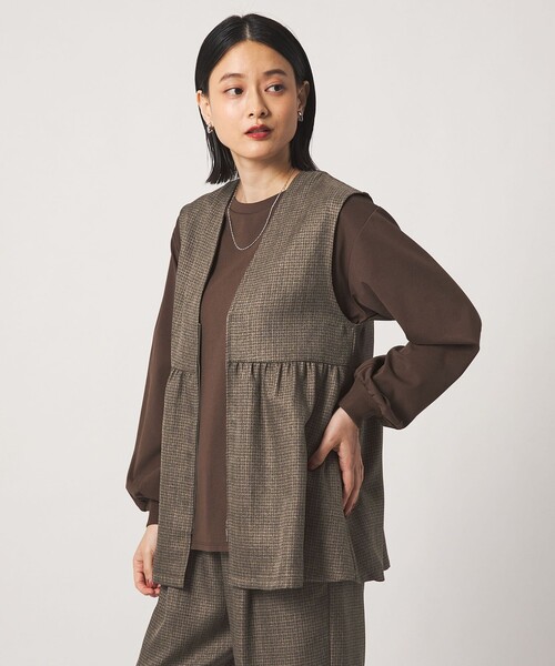 A DAY IN THE LIFE UNITED ARROWS（アデイインザライフユナイテッドアローズ）の「ツイードライク ペプラムジレ ‐ウォッシャブル‐＜A DAY IN THE LIFE＞（Tシャツ/カットソー・レディース・モカ/ダークグレー/コバルトブルー/その他1・FREE）」の7枚目の写真