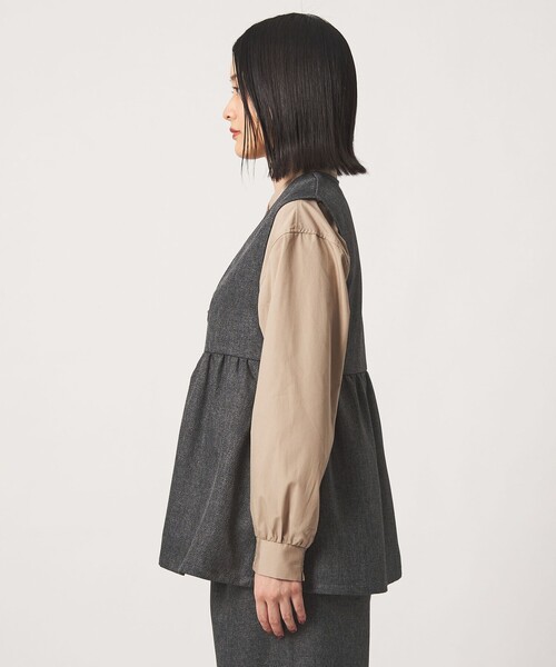A DAY IN THE LIFE UNITED ARROWS（アデイインザライフユナイテッドアローズ）の「ツイードライク ペプラムジレ ‐ウォッシャブル‐＜A DAY IN THE LIFE＞（Tシャツ/カットソー・レディース・モカ/ダークグレー/コバルトブルー/その他1・FREE）」の10枚目の写真