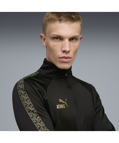 PUMA(プーマ)の「PUMA プーマ メンズ サッカー キング タッチ1/4 ジップトップ(ジャージ・メンズ・ブラック×ゴールド・LARGE/SMALL/MEDIUM/XX-LARGE/X-LARGE)」の2枚目の写真