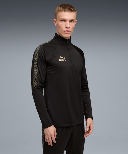 PUMA(プーマ)の「PUMA プーマ メンズ サッカー キング タッチ1/4 ジップトップ(ジャージ・メンズ・ブラック×ゴールド・LARGE/SMALL/MEDIUM/XX-LARGE/X-LARGE)」の1枚目の写真