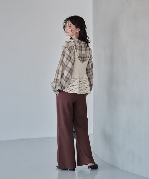 Green　Parks（グリーンパークス）の「【しゃれシャツ】2wayシャーリングシャツ（シャツ/ブラウス・レディース・ネイビー/ピンク/オフホワイト/ベージュ/キャメル・FREE）」の9枚目の写真