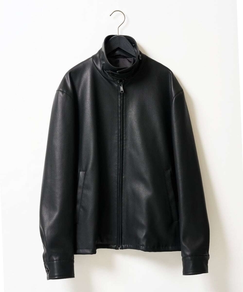 a.v.v(アーヴェヴェ)の「【洗濯機で洗える】フェイクレザーショートブルゾン(その他アウター・メンズ・ブラック・48/46)」の2枚目の写真