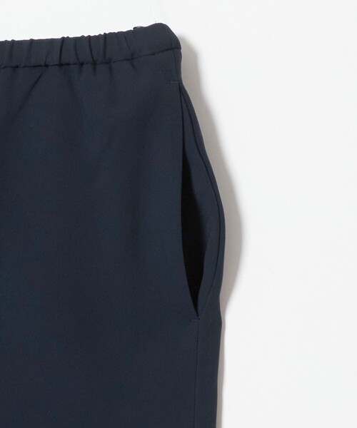 UNITED ARROWS(ユナイテッドアローズ)の「drapy イージーパンツ(スラックス・レディース・ブラック/ネイビー・38/40/36)」の5枚目の写真