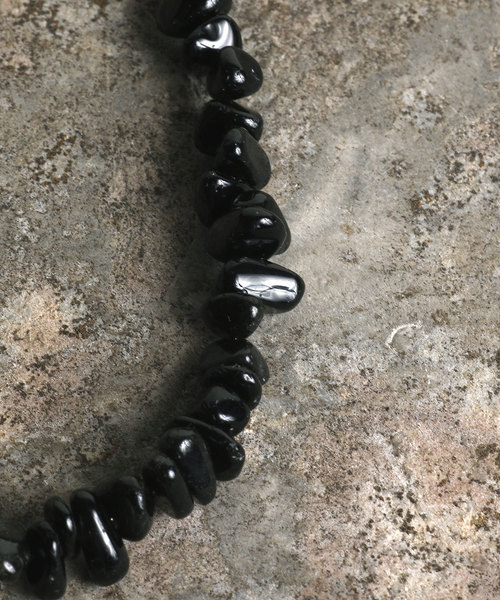 Magine（マージン）の「Magine×idealismsound TUMBLE STONE LONG NECKLACE：タンブルストーン ロングネックレス（ネックレス・メンズ・ターコイズブルー/ホワイト/ブラウン/ブラック・FREE）」の8枚目の写真