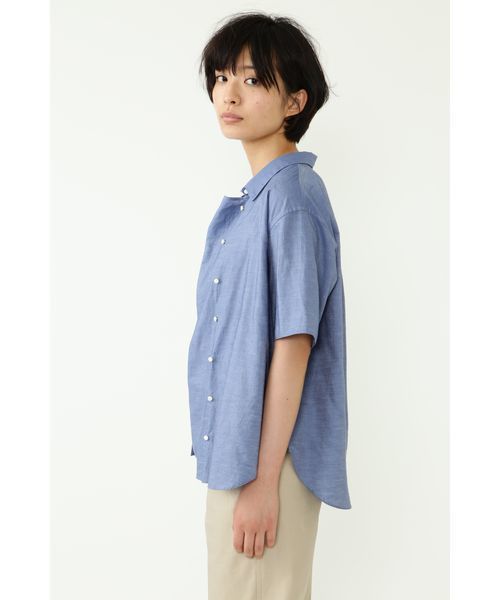 human woman(ヒューマンウーマン)の「綿麻シャンブレー3WAYブラウス(シャツ/ブラウス・レディース・ホワイト/ブルー・MEDIUM)」の12枚目の写真