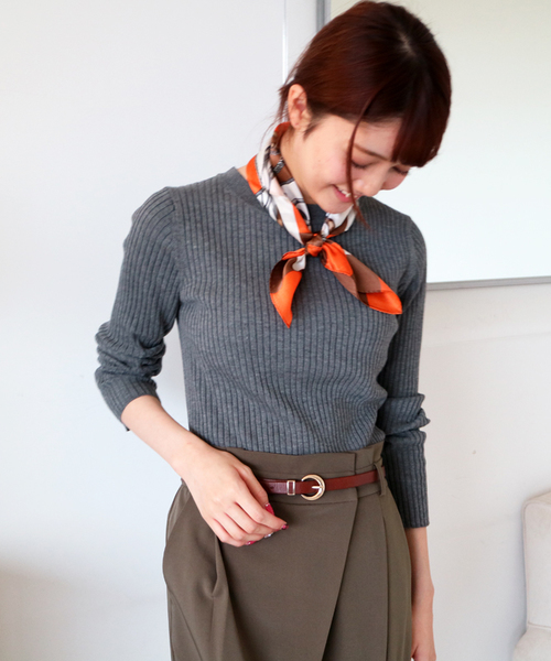 N.（N. Natural Beauty Basic）（エヌエヌナチュラルビューティーベーシック）の「リブニット 【「地味にスゴイ！校閲ガール・河野悦子」6話 11/9放送　本田翼さん着用】（ニット/セーター・レディース・ブラック/ブラウン/ブルー系その他/グレー・MEDIUM）」の2枚目の写真