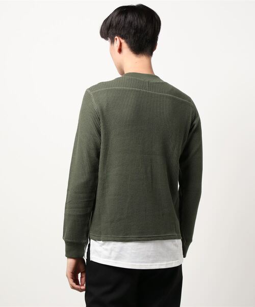 VIBGYOR（ヴィブジョー）の「VIBGYOR　Select／ﾎﾞﾄﾙﾈｯｸ　 FAKE-LONG 　ﾛﾝT /長袖　Tシャツ（Tシャツ/カットソー・メンズ・グレー系その他/カーキ/ホワイト・MEDIUM/LARGE）」の5枚目の写真