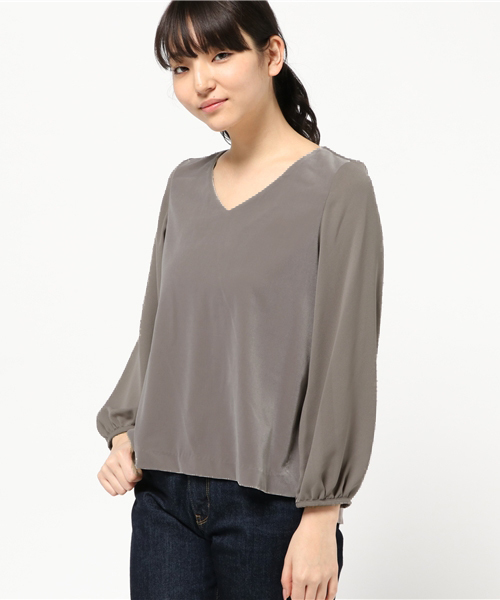 NATURAL BEAUTY BASIC（ナチュラルビューティーベーシック）の「ベルベットドッキングブラウス（シャツ/ブラウス・レディース・ブラック/ベージュ・SMALL/MEDIUM）」の2枚目の写真