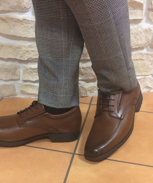 texcy luxe（テクシーリュクス）の「texcy luxe[テクシーリュクス]/ビジネスシューズ　ラウンドUモカ　ＴＵ－７７６９（ドレスシューズ・メンズ・ブラック/ブラウン・26.0cm/27.0cm/24.5cm/28.0cm/25.0cm/26.5cm/25.5cm）」の20枚目の写真