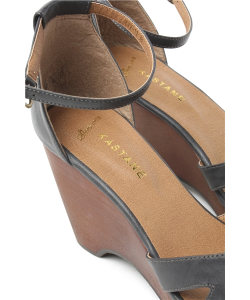 Kastane（カスタネ）の「リングウッドウェッジ（サンダル・レディース・ダークブラウン/ベージュ/ブラック・36/37/38）」の7枚目の写真