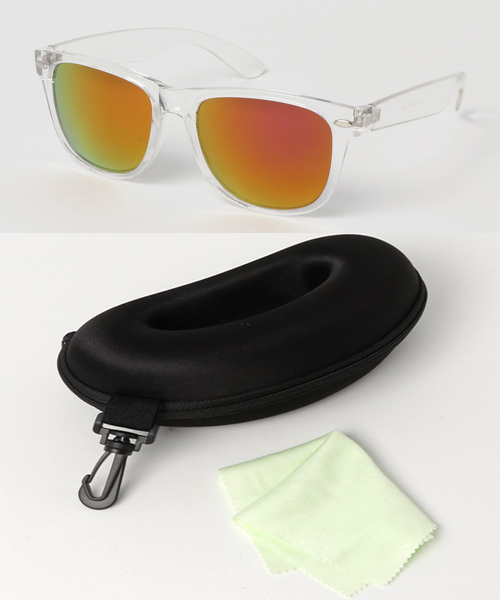 Request（リクエスト）の「【REQUEST】　サングラス　ウェイファーラータイプ　UV400 PROTECTION　ソフトケース付（サングラス・メンズ・ブルー系その他/シルバー系その他/ゴールド系その他/ホワイト×ブラック/ブラック×ブラック/ブラック×ブルー・ONE SIZE）」の18枚目の写真