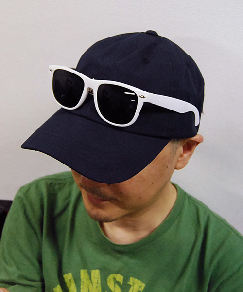 Request（リクエスト）の「【REQUEST】　サングラス　ウェイファーラータイプ　UV400 PROTECTION　ソフトケース付（サングラス・メンズ・ブルー系その他/シルバー系その他/ゴールド系その他/ホワイト×ブラック/ブラック×ブラック/ブラック×ブルー・ONE SIZE）」の15枚目の写真