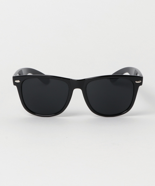 Request（リクエスト）の「【REQUEST】　サングラス　ウェイファーラータイプ　UV400 PROTECTION　ソフトケース付（サングラス・メンズ・ブルー系その他/シルバー系その他/ゴールド系その他/ホワイト×ブラック/ブラック×ブラック/ブラック×ブルー・ONE SIZE）」の7枚目の写真