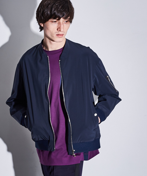 STUDIOUS(ステュディオス)の「【STUDIOUS】2WAYストレッチナイロンMA-1(ブルゾン・メンズ・ネイビー/ブルー・1/2)」の2枚目の写真