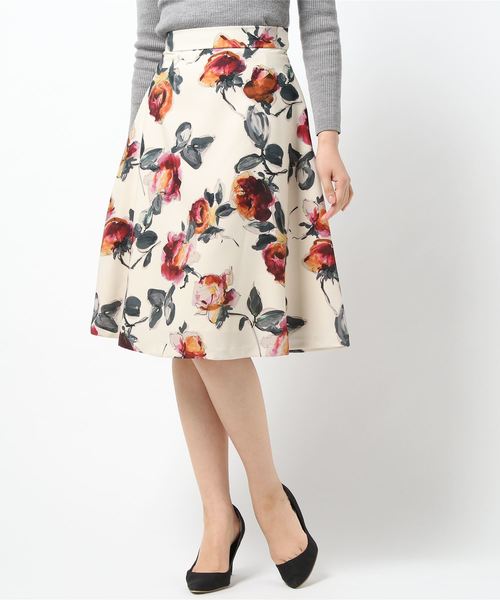 SWINGLE（スウィングル）の「オリジナル柄サハラフラワープリントスカート◆（スカート・レディース・ベージュ系その他/グレー系その他・SMALL/MEDIUM）」の5枚目の写真