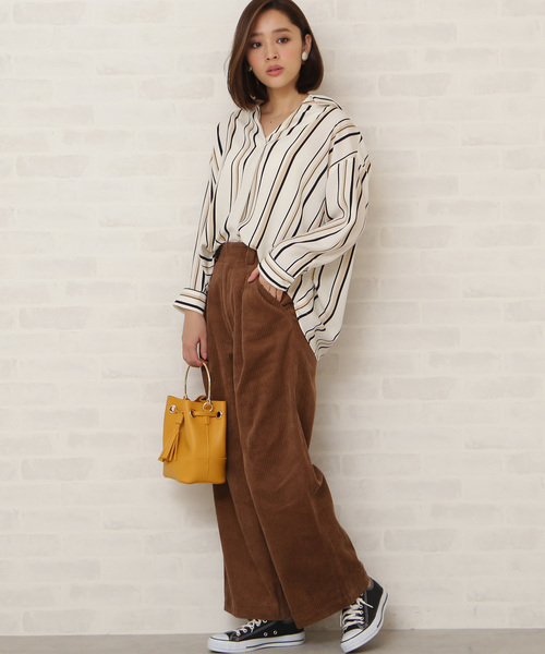 N.（N. Natural Beauty Basic）（エヌエヌナチュラルビューティーベーシック）の「メタルハンドル巾着ミニショルダーバック（トートバッグ・レディース・ブラック/ホワイト/イエロー/ピンク・ﾌﾘ-）」の5枚目の写真