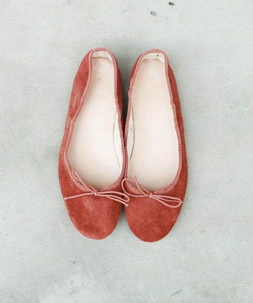 TODAYFUL(トゥデイフル)の「ラウンドバレーシューズ(バレエシューズ・レディース・ブラック/カーキ/キナリ/レッド系その他・36inch/37inch/38inch)」の1枚目の写真