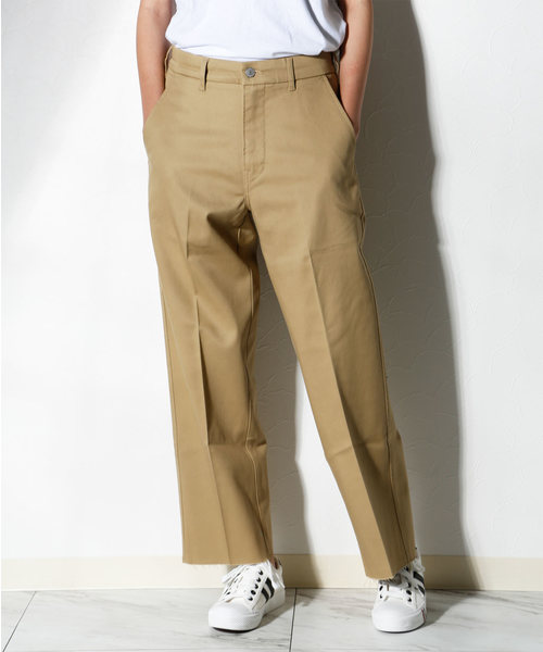 Levi's（リーバイス）の「リーバイス スタプレカットオフ ワイドチノ クロップ Levi's STA-PRE（チノパンツ・メンズ・ブラック/ベージュ・32inch/30inch/28inch/31inch/29inch/33inch）」の2枚目の写真